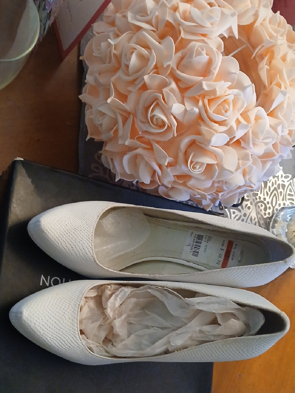 Women's Ivory Pointed-Toe Flats